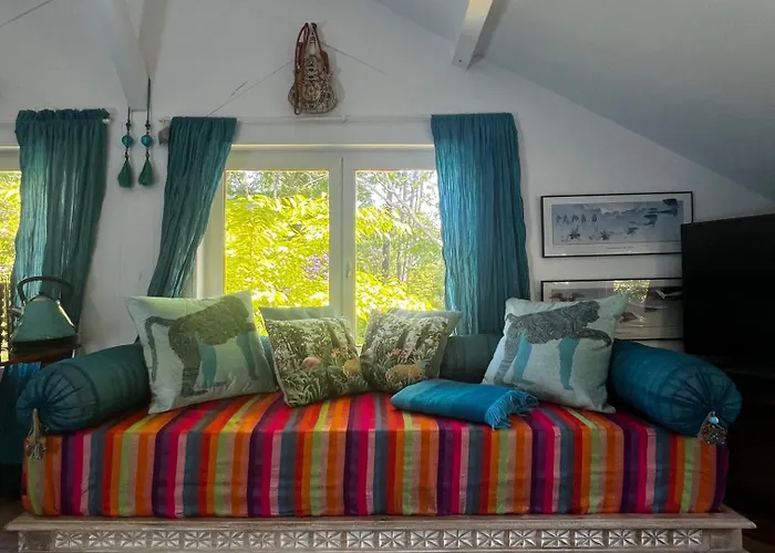 Leloft Au Dessus Des Pins *